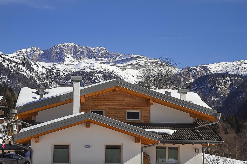 Вилла Dolomiti Di Brenta House 2 Мадонна-ди-Кампильо Экстерьер фото
