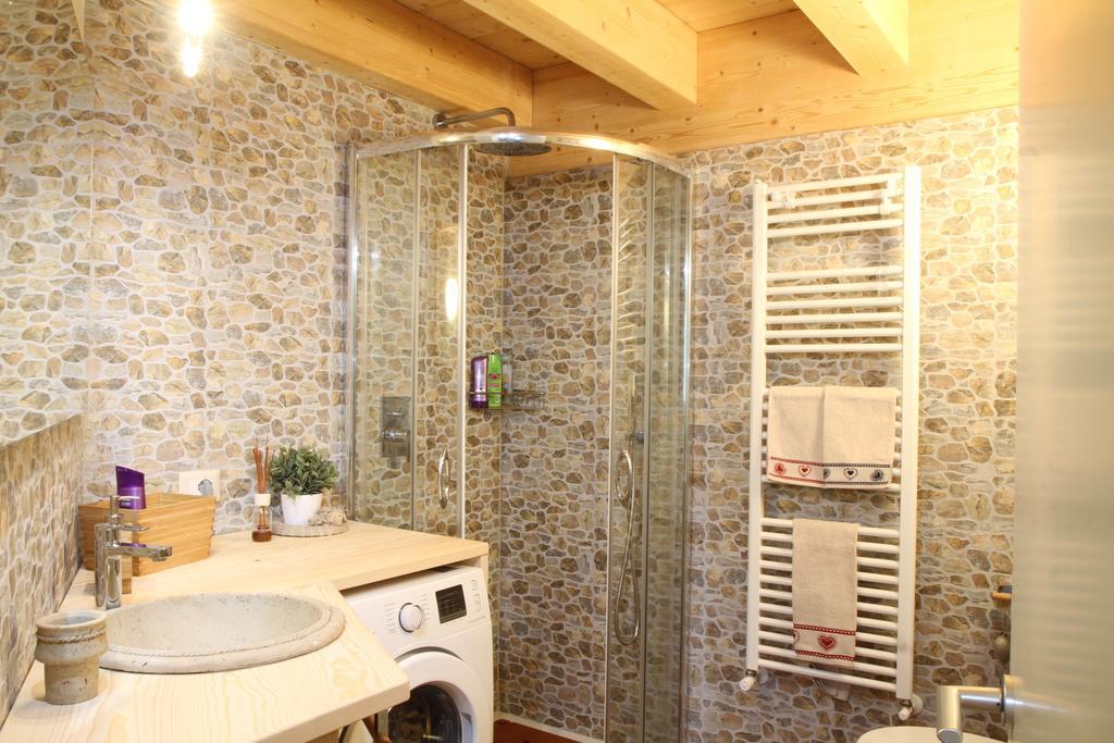 Вилла Dolomiti Di Brenta House 2 Мадонна-ди-Кампильо Экстерьер фото