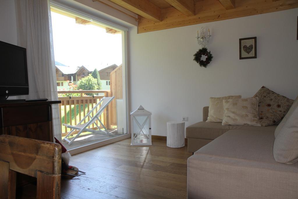 Вилла Dolomiti Di Brenta House 2 Мадонна-ди-Кампильо Экстерьер фото