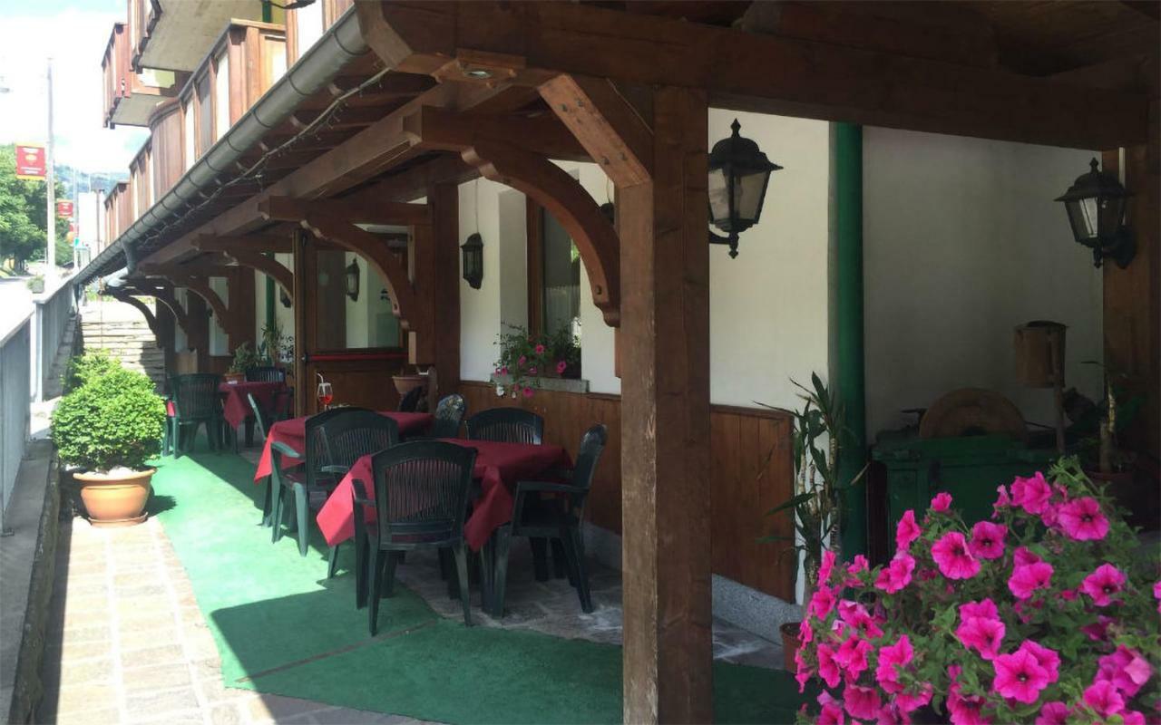 Вилла Dolomiti Di Brenta House 2 Мадонна-ди-Кампильо Экстерьер фото
